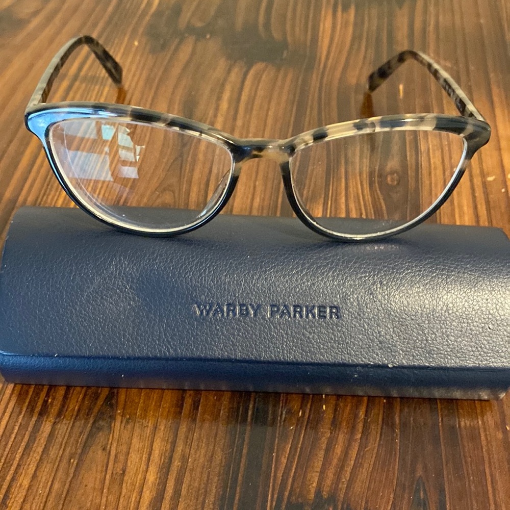 Eyeglass frames